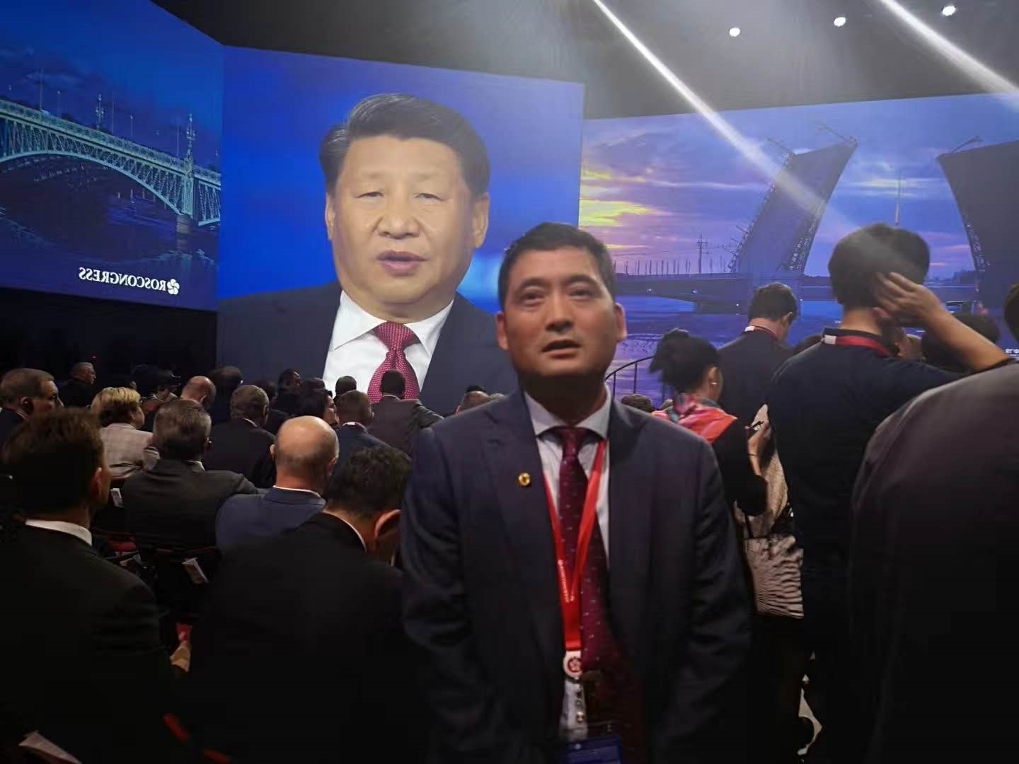 四川竟博电竞
董事长论坛现场.jpg